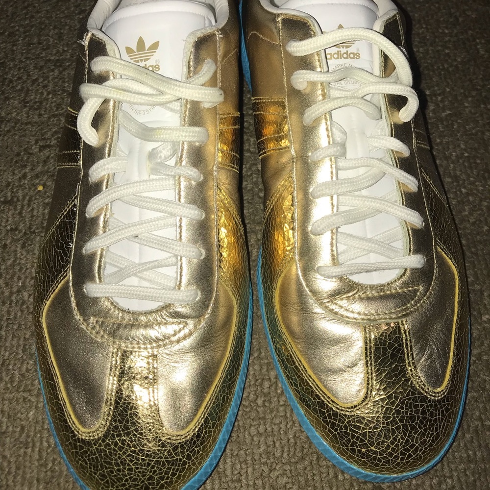 Last chance! Adidas gold sneakers. Deleting 2/17